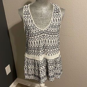 Maeve Sleeveless Lace Eyelet Cream‎ Black Top Medium